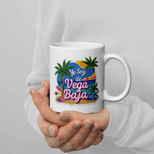 White glossy mug "Yo soy de Vega Baja  "